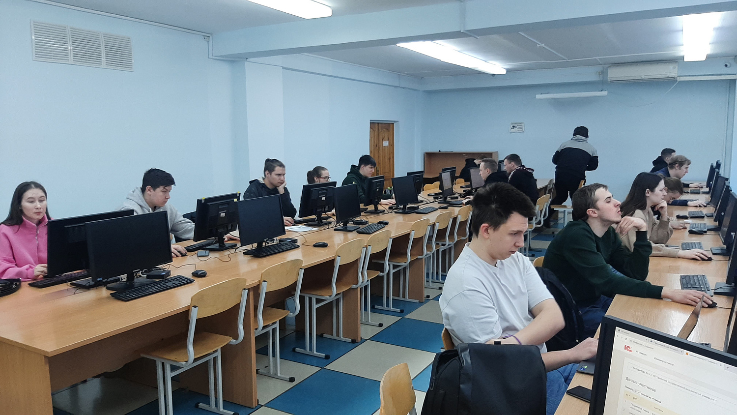 В Уральском государственном экономическом университете прошёл 1-ый тур X Всероссийского конкурса по информационной системе 1С:ИТС для студентов